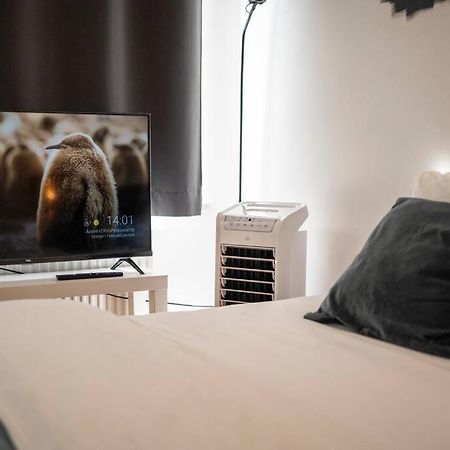 Superb 3 Bedroom & 3 Bathroom Duplex In Brussels City Centre Eksteriør billede