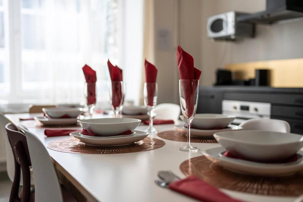 Superb 3 Bedroom & 3 Bathroom Duplex In Brussels City Centre Eksteriør billede
